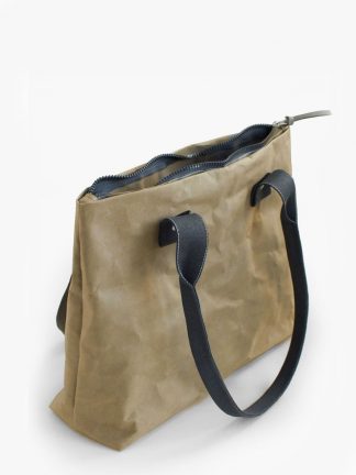 AKIRA Schultertasche